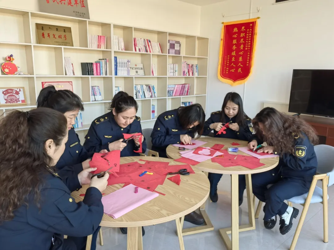 女人与公狍交酡女免费