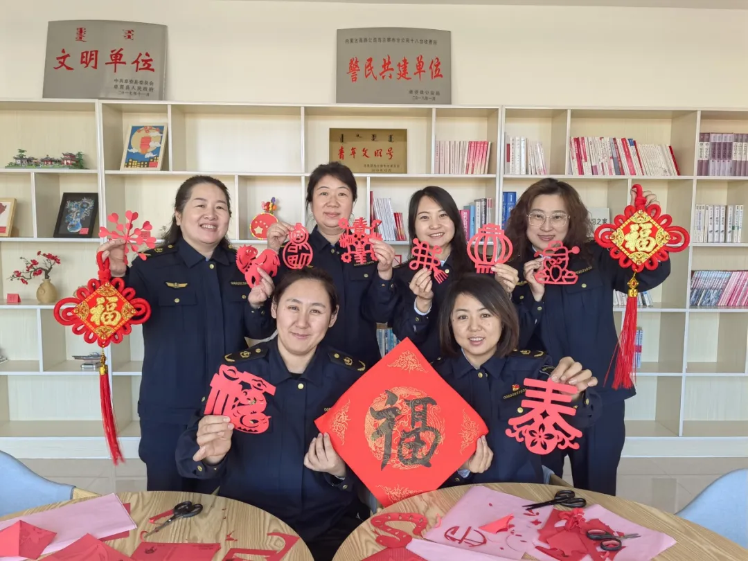 女人与公狍交酡女免费