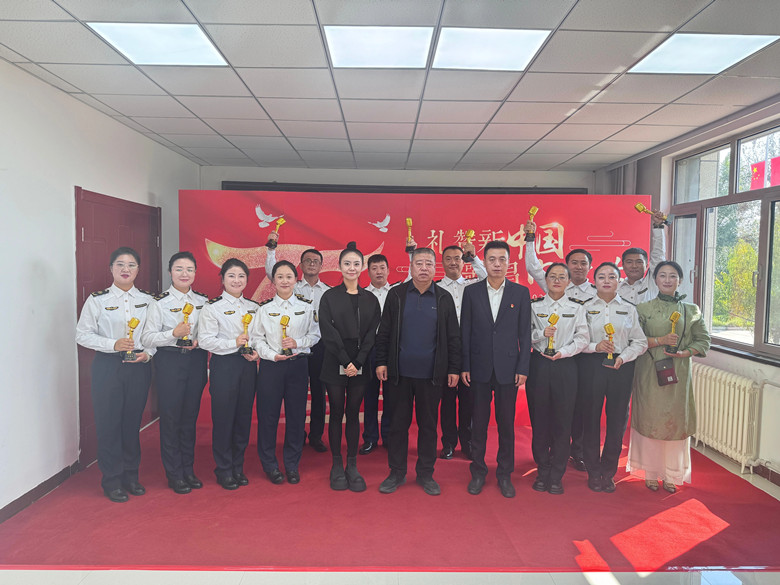 女人与公狍交酡女免费