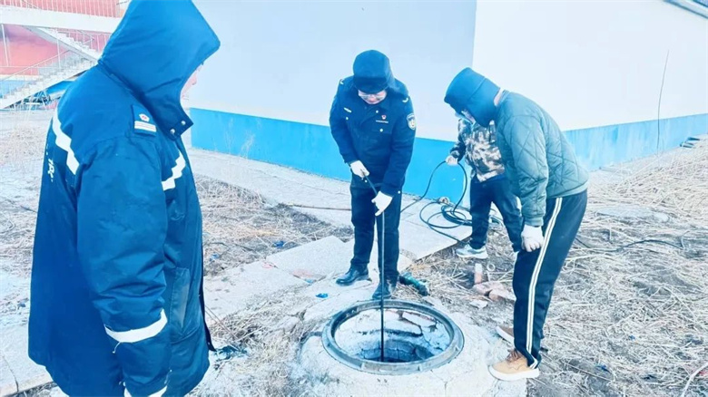 女人与公狍交酡女免费