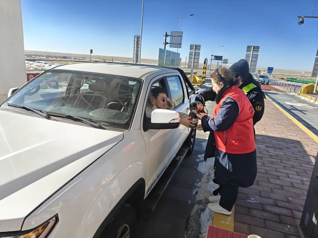 女人与公狍交酡女免费