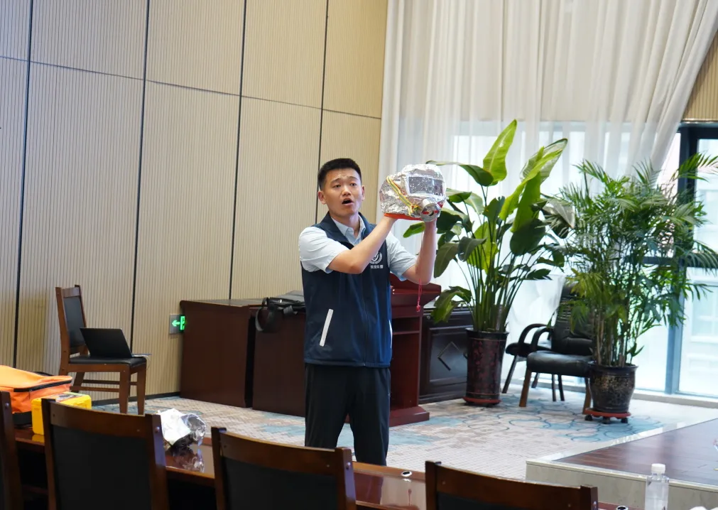 女人与公狍交酡女免费