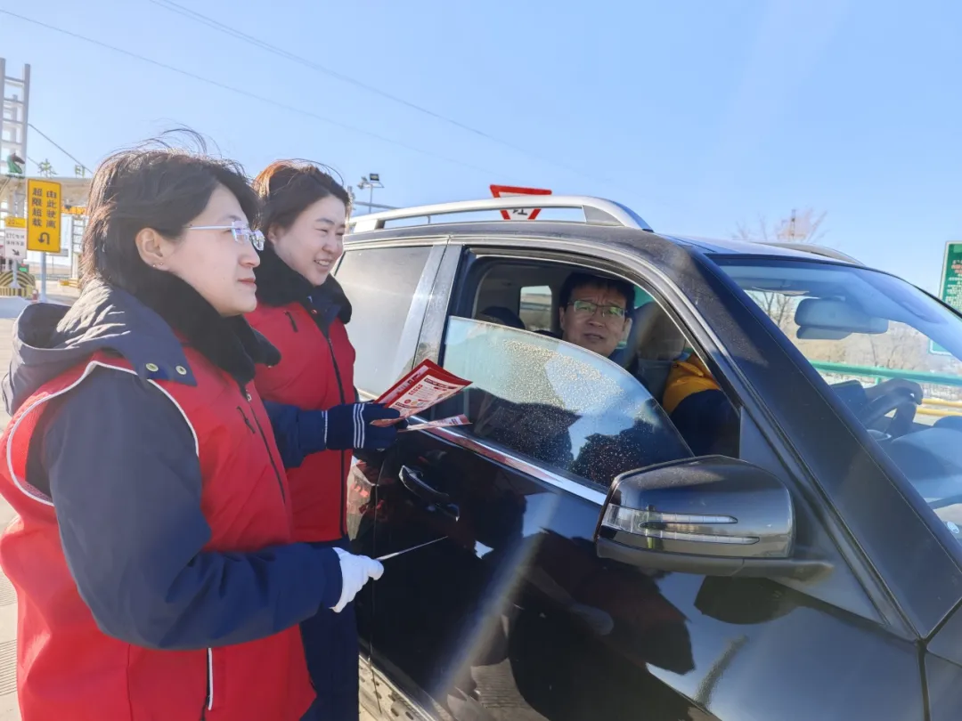女人与公狍交酡女免费