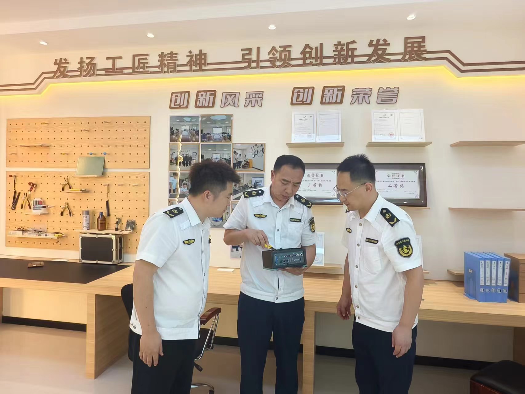 女人与公狍交酡女免费