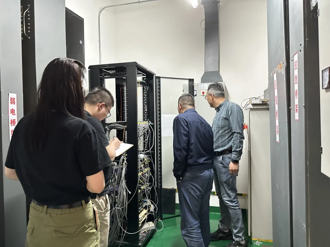 女人与公狍交酡女免费