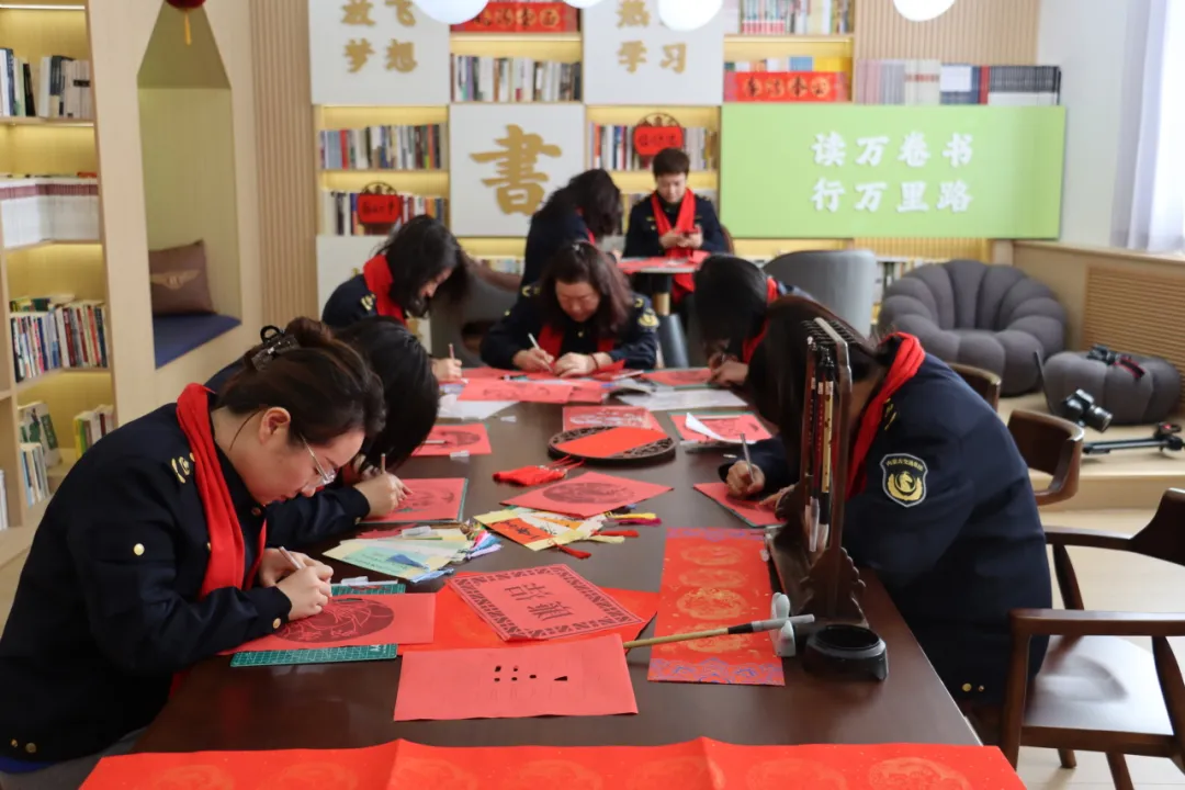 女人与公狍交酡女免费