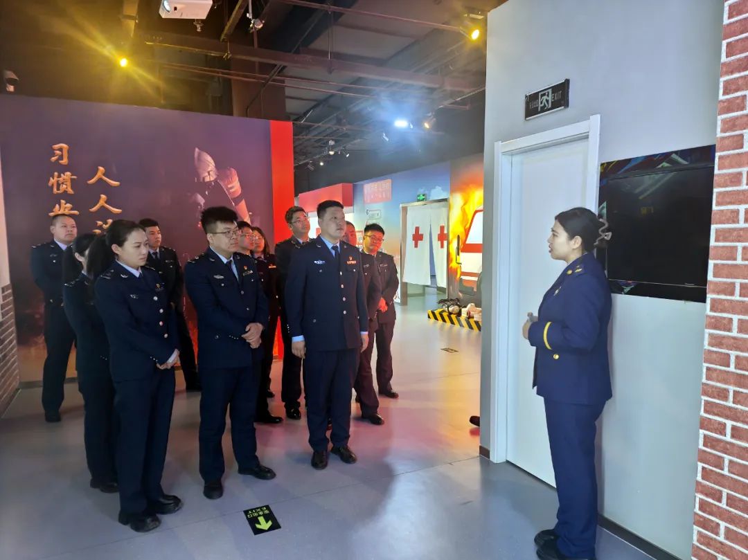 女人与公狍交酡女免费