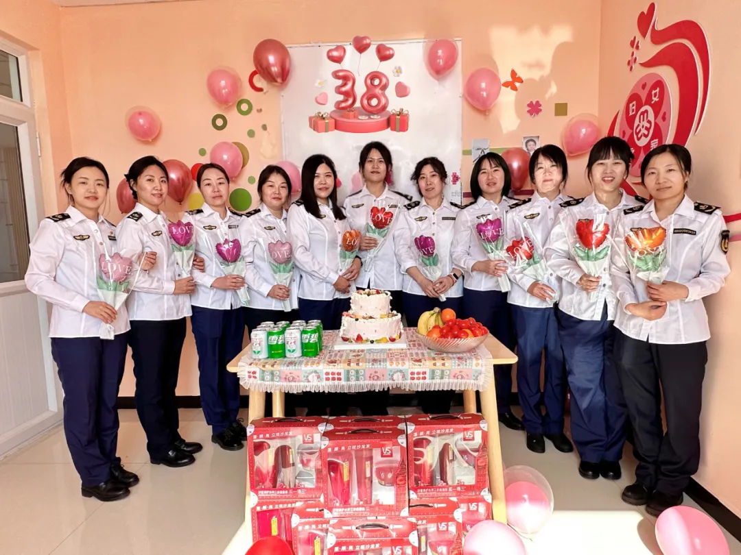 女人与公狍交酡女免费