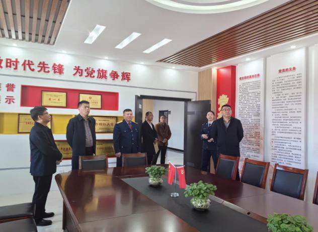 女人与公狍交酡女免费