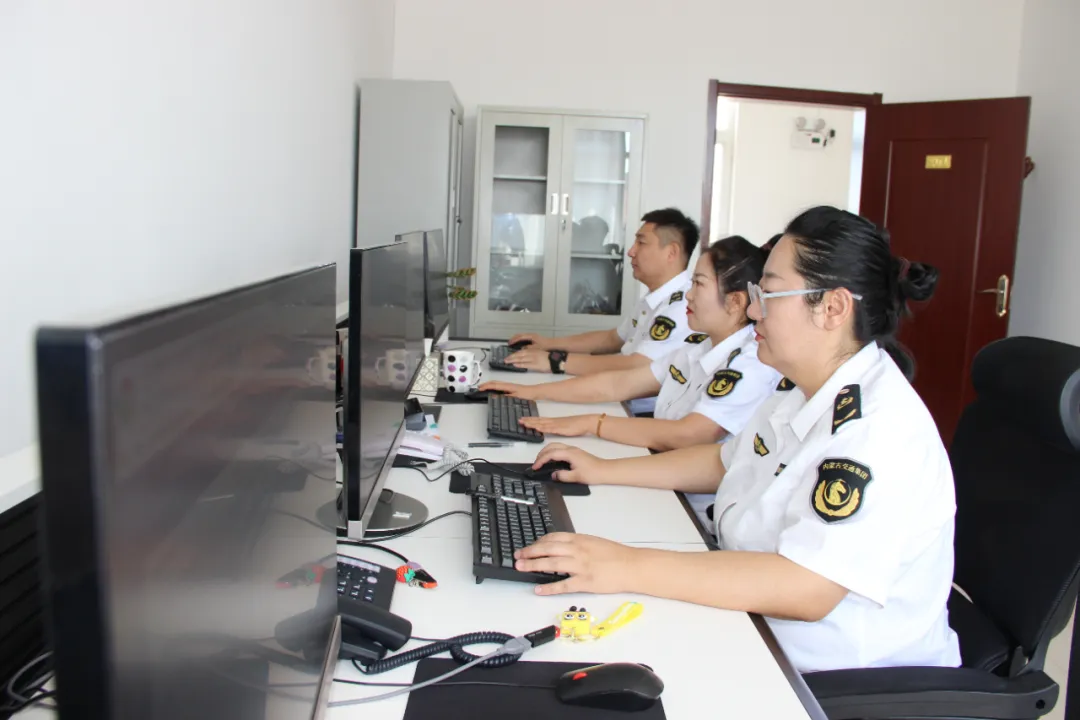 女人与公狍交酡女免费