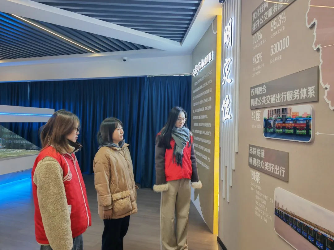 女人与公狍交酡女免费