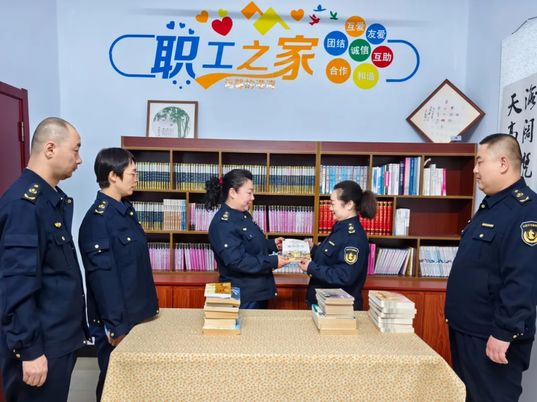 女人与公狍交酡女免费