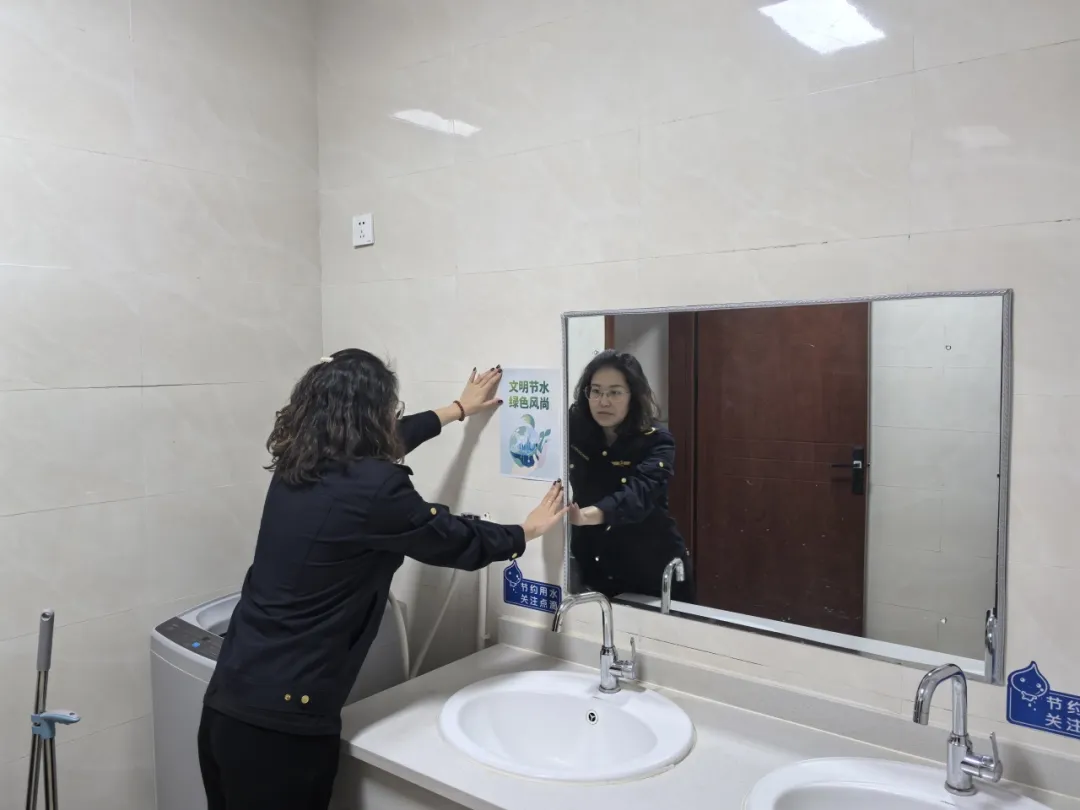 女人与公狍交酡女免费