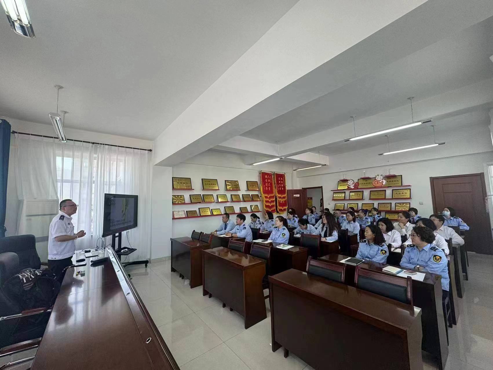 女人与公狍交酡女免费