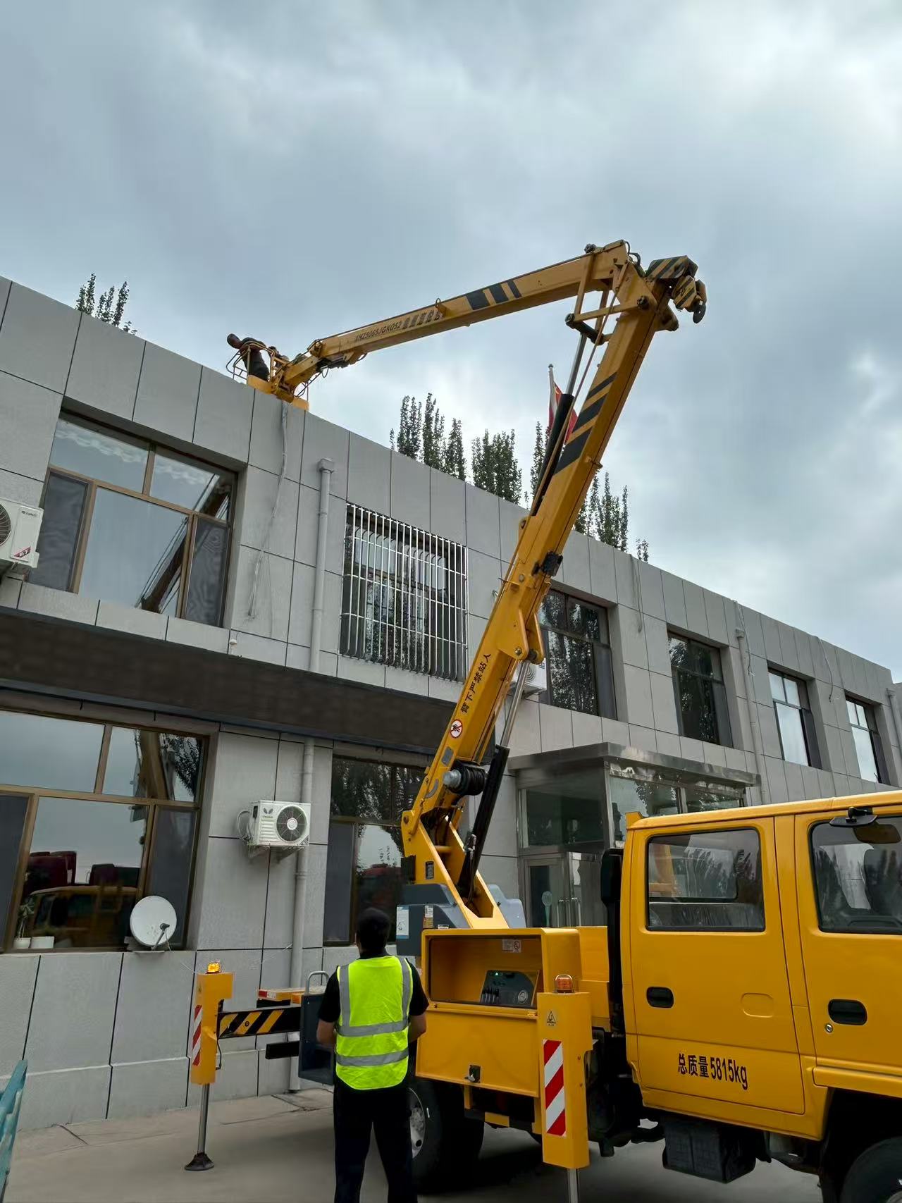 女人与公狍交酡女免费