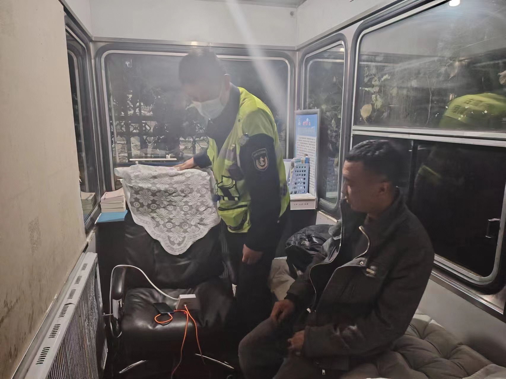 女人与公狍交酡女免费