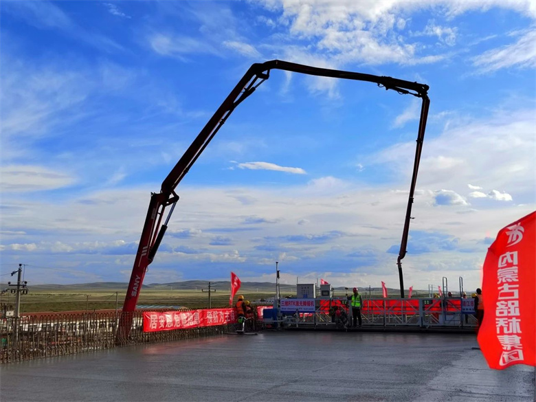 女人与公狍交酡女免费