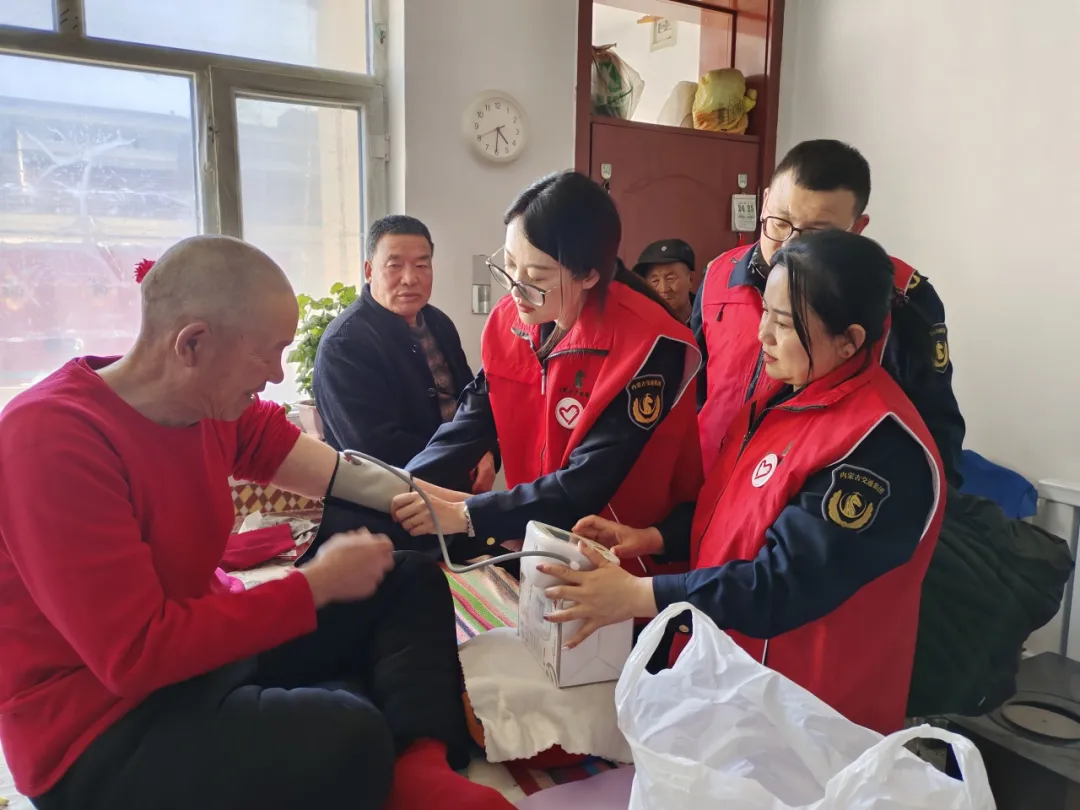 女人与公狍交酡女免费