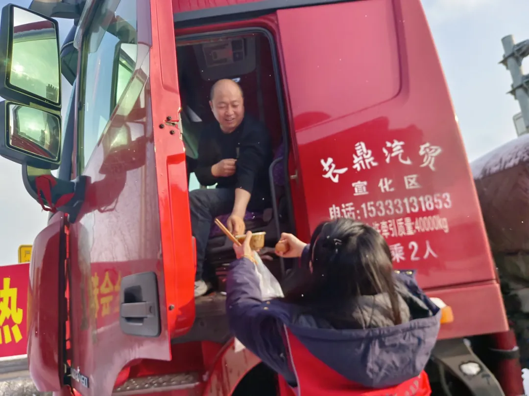 女人与公狍交酡女免费