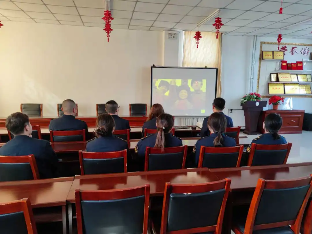 女人与公狍交酡女免费