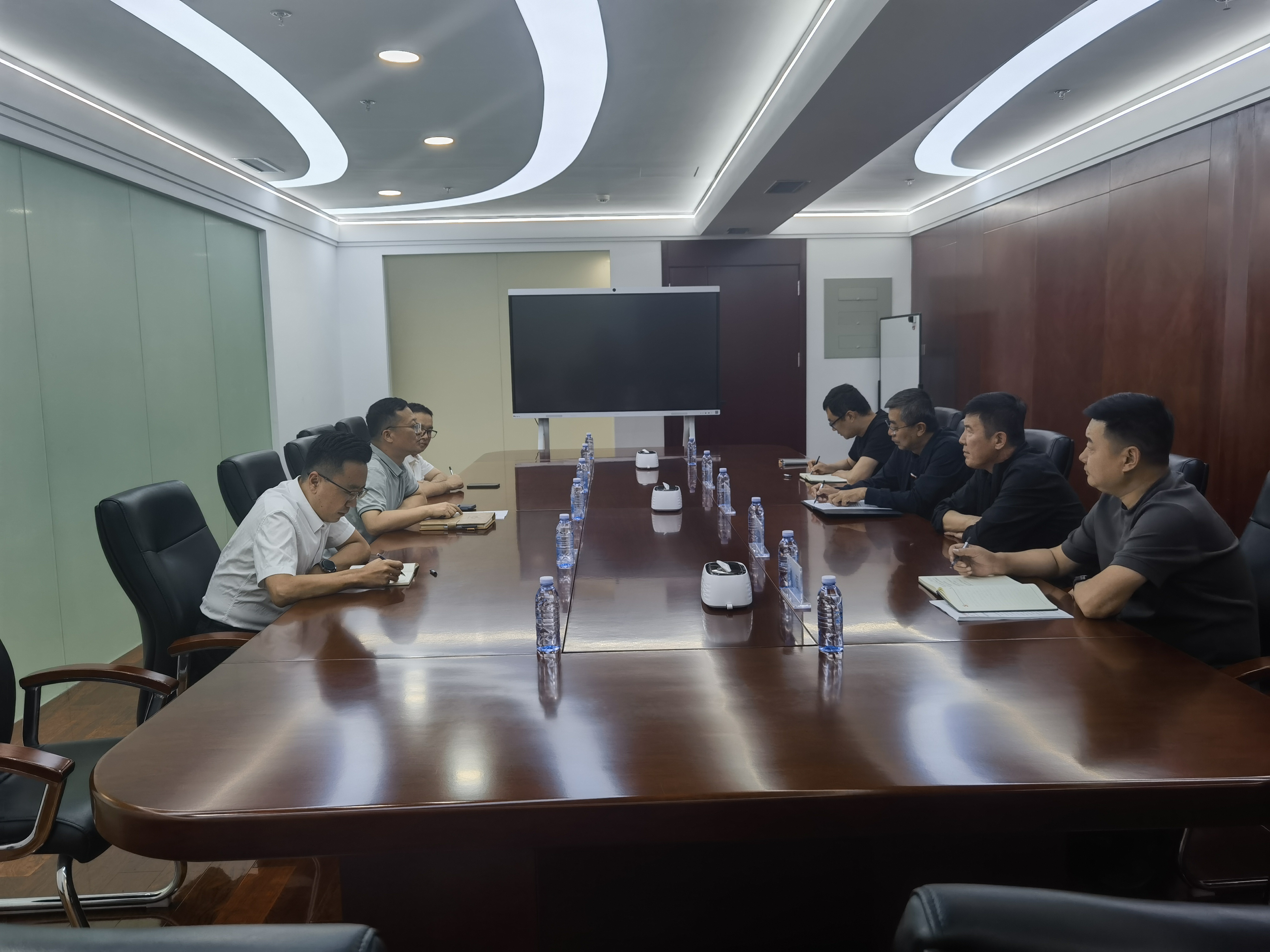 女人与公狍交酡女免费