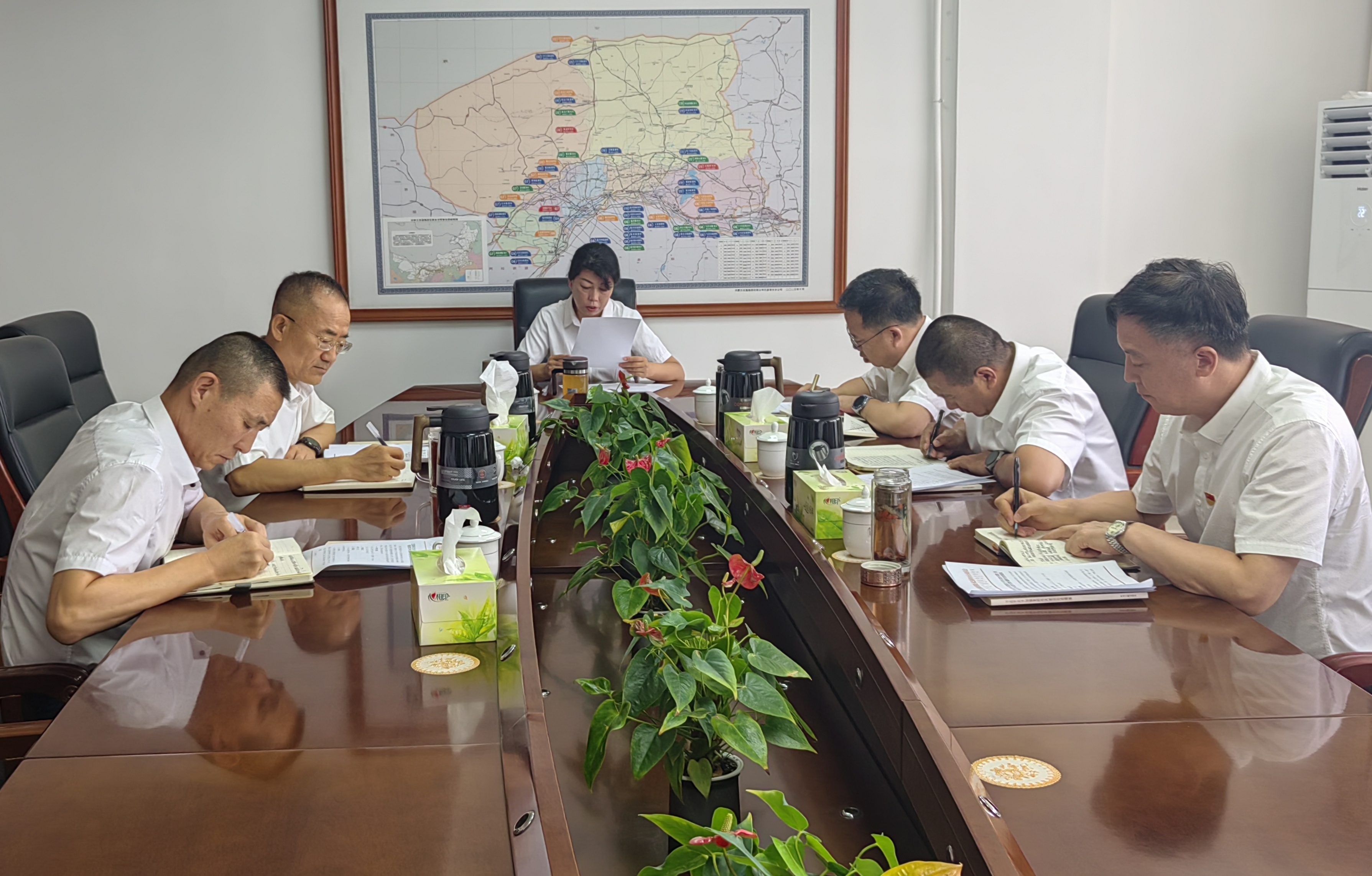 女人与公狍交酡女免费