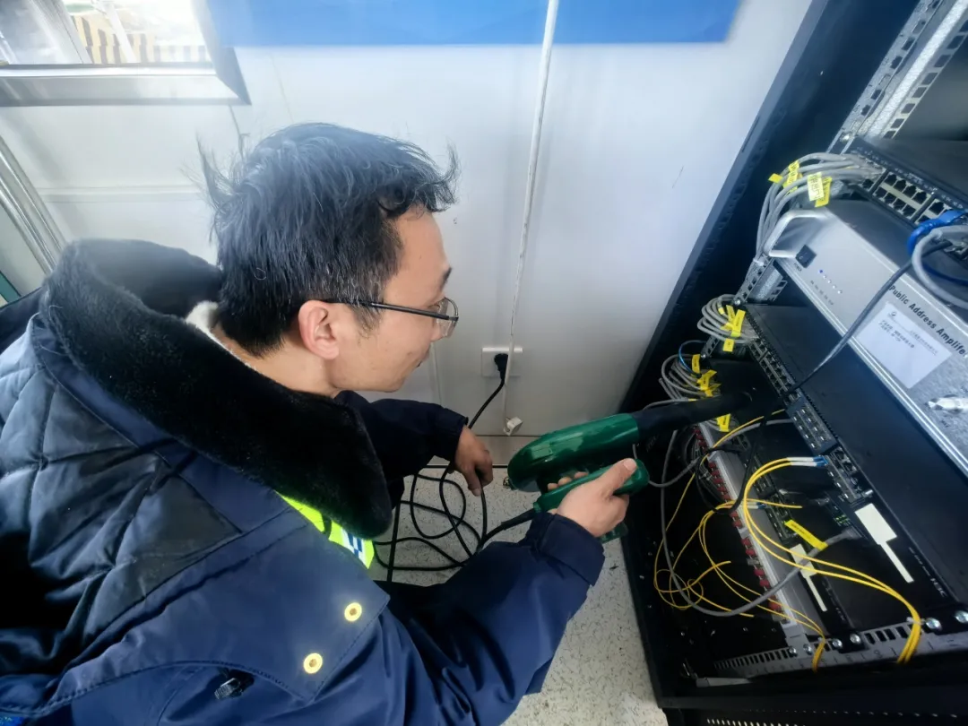 女人与公狍交酡女免费