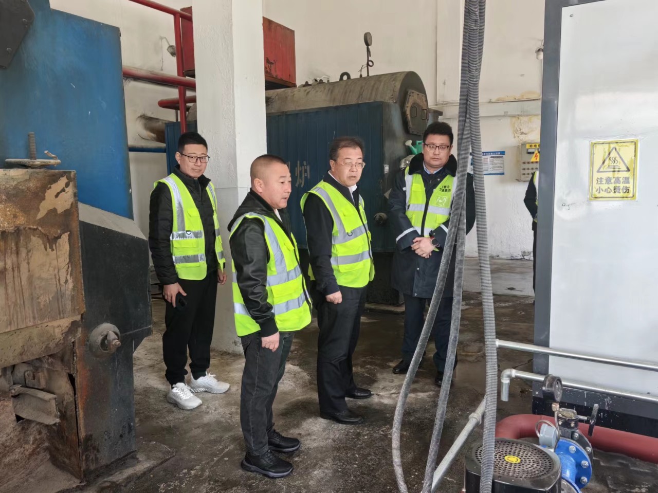 女人与公狍交酡女免费