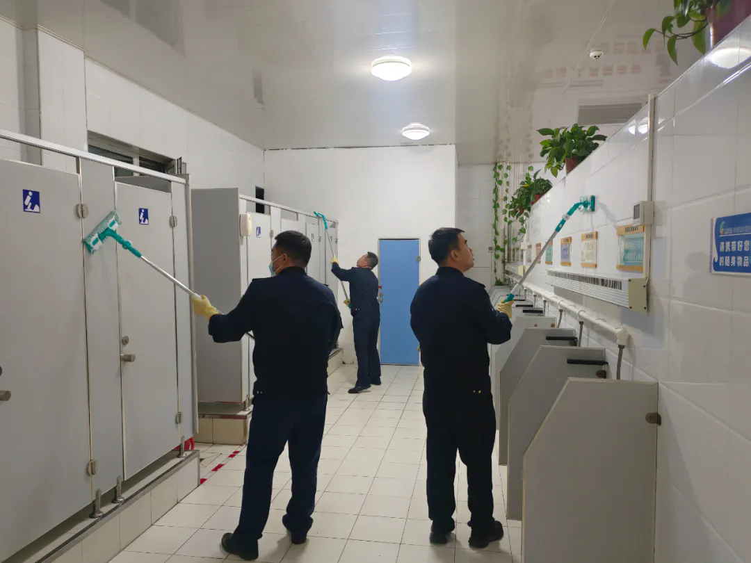 女人与公狍交酡女免费