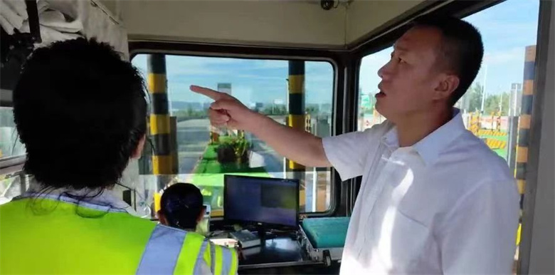 女人与公狍交酡女免费