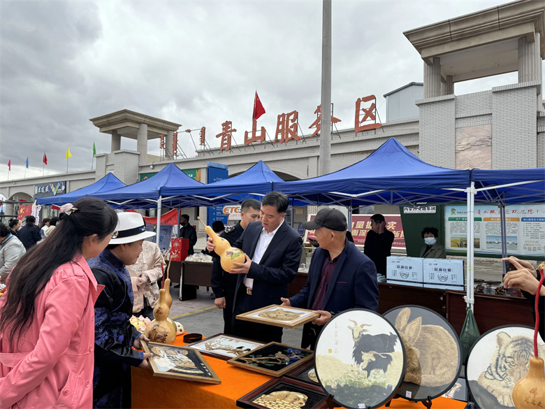 女人与公狍交酡女免费