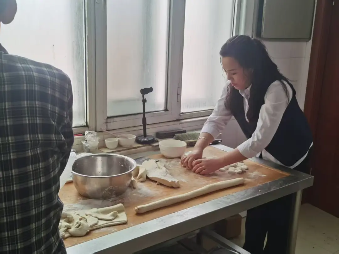 女人与公狍交酡女免费