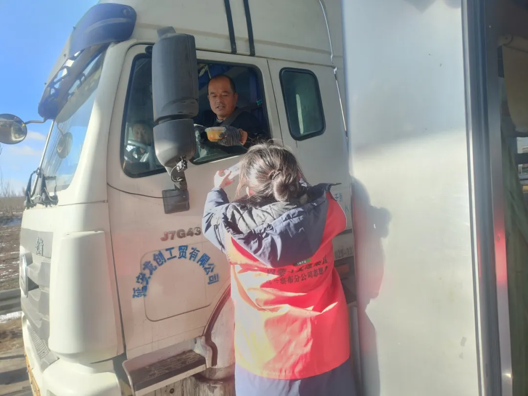 女人与公狍交酡女免费