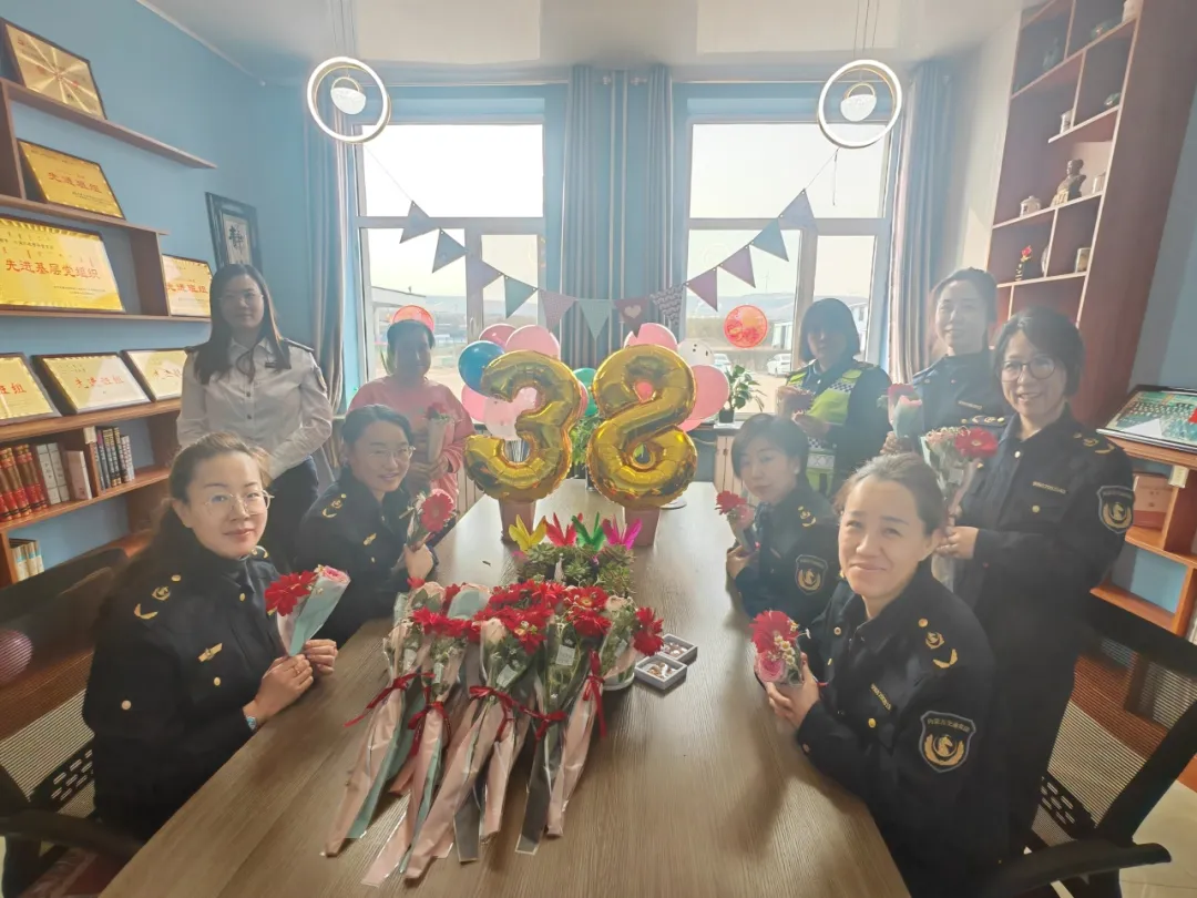 女人与公狍交酡女免费