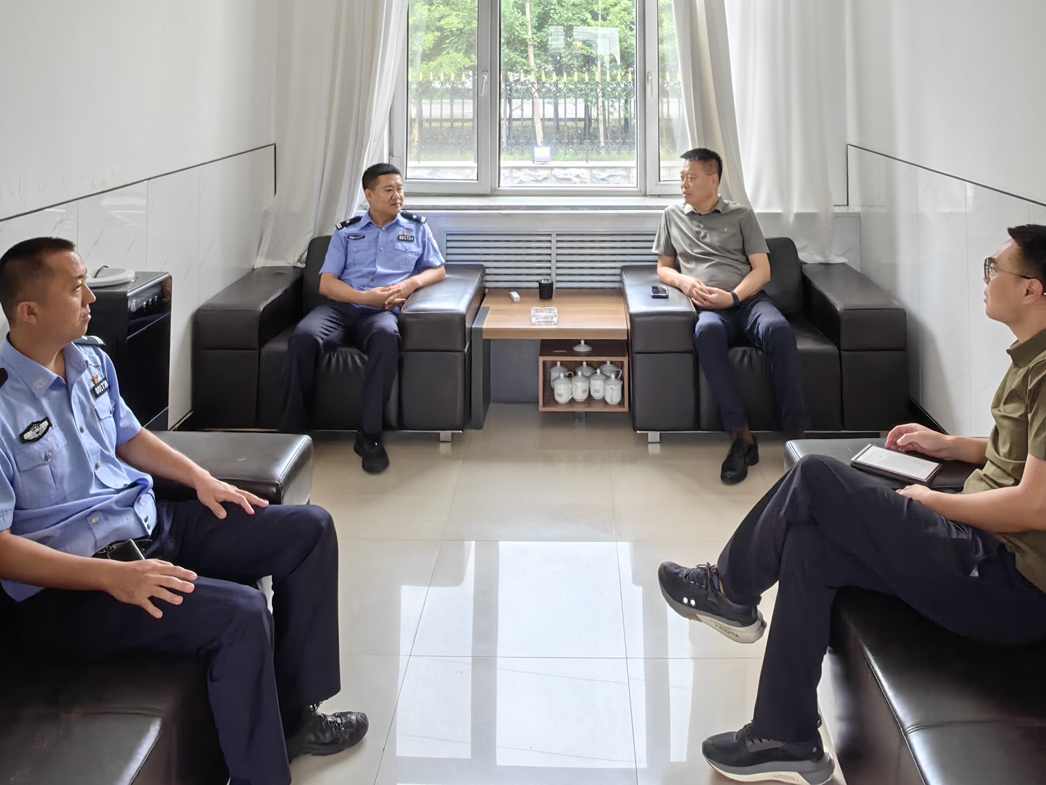 女人与公狍交酡女免费