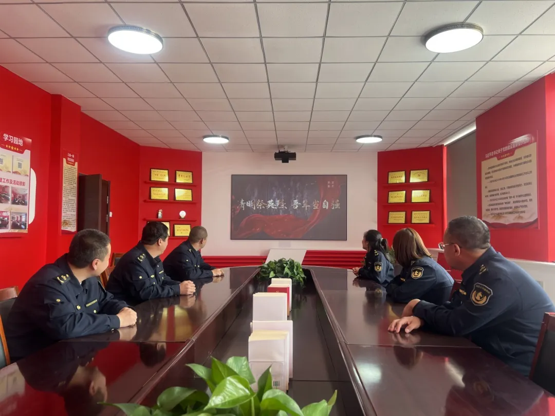 女人与公狍交酡女免费