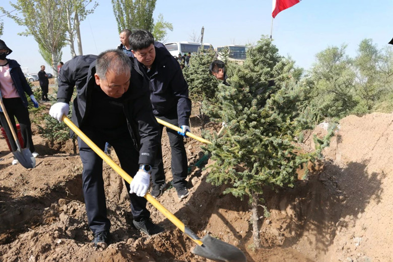 女人与公狍交酡女免费