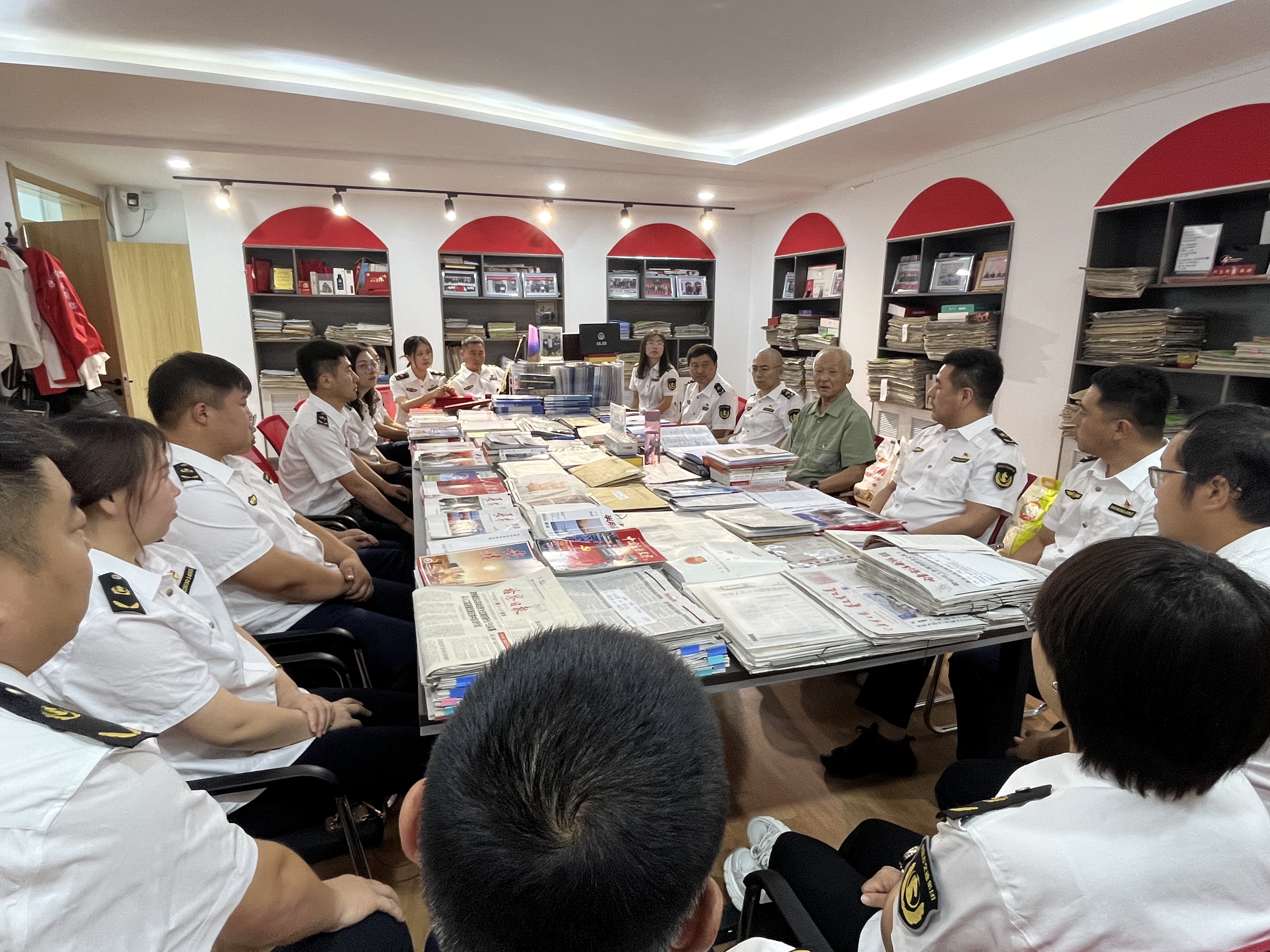 女人与公狍交酡女免费