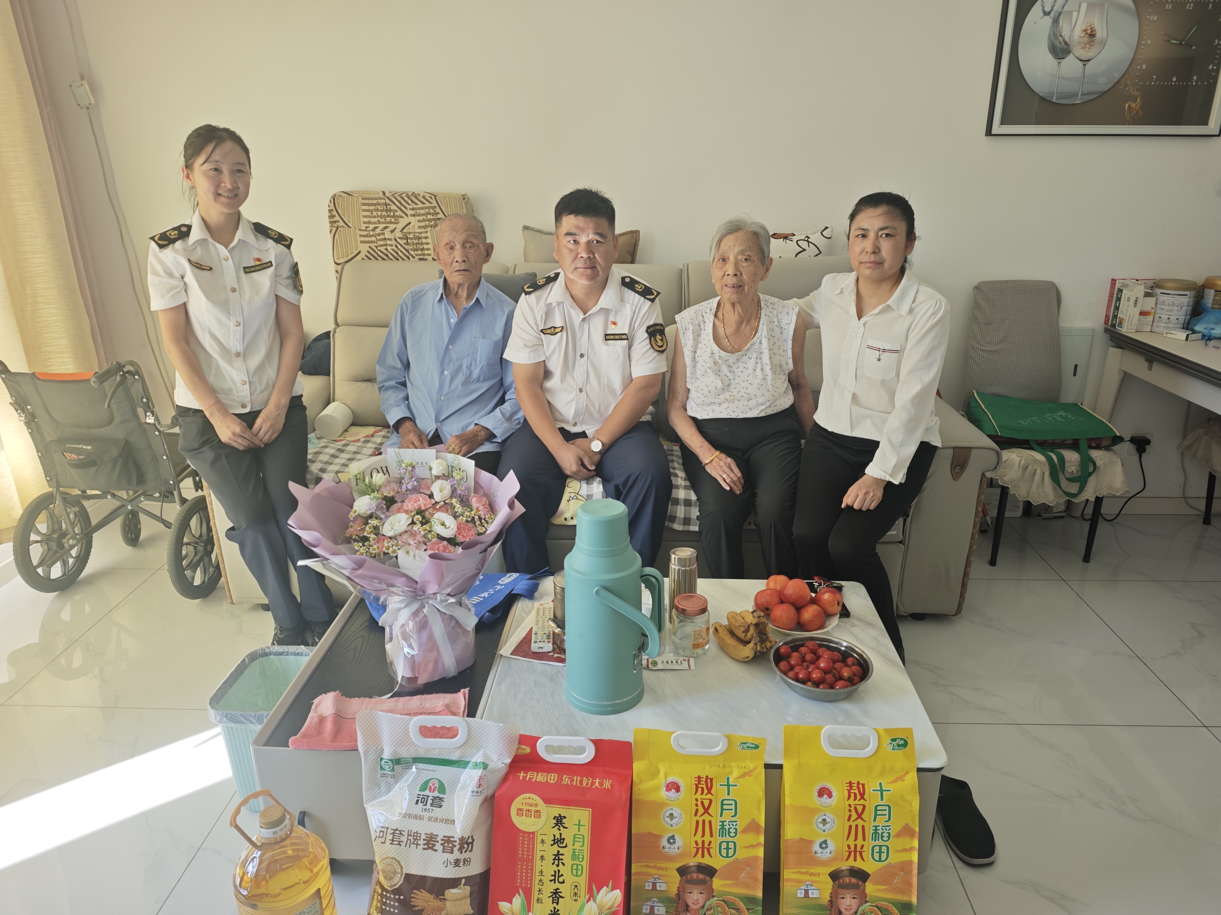 女人与公狍交酡女免费