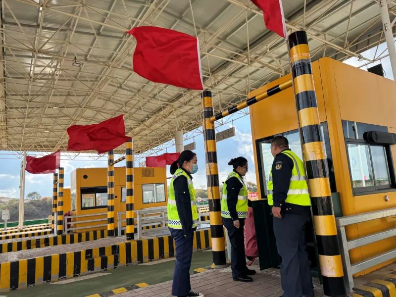 女人与公狍交酡女免费