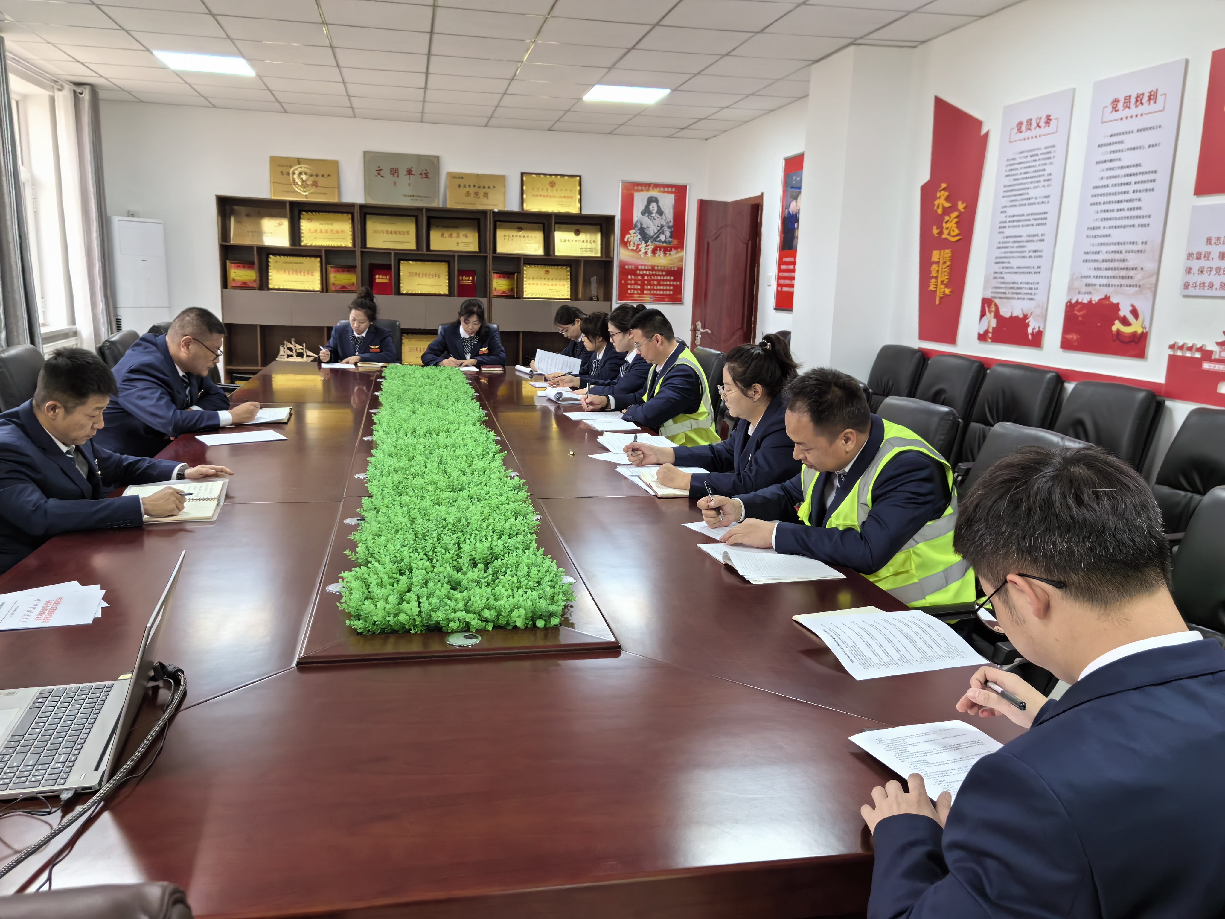 女人与公狍交酡女免费