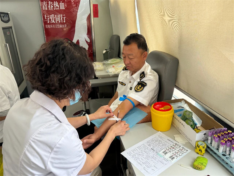 女人与公狍交酡女免费