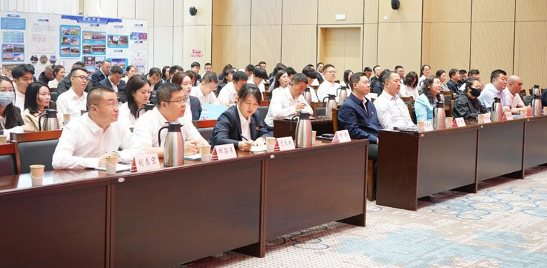 女人与公狍交酡女免费