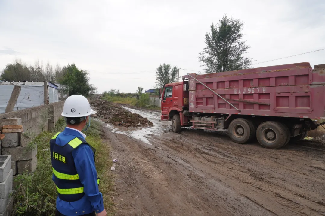 女人与公狍交酡女免费