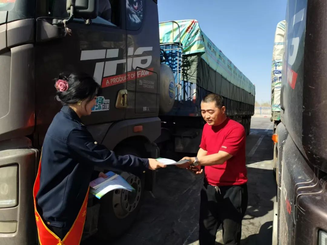 女人与公狍交酡女免费