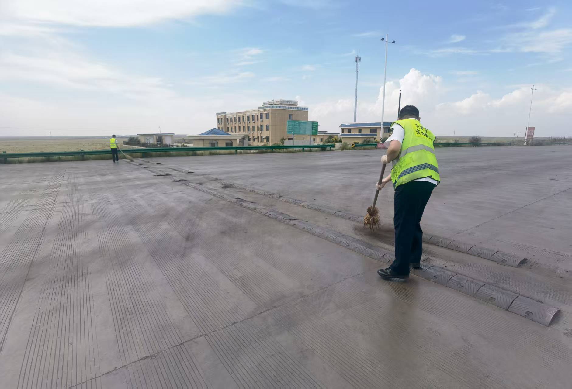 女人与公狍交酡女免费