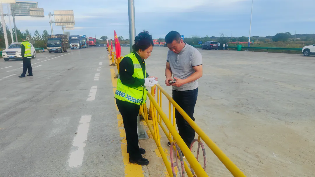 女人与公狍交酡女免费