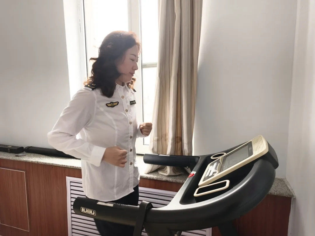 女人与公狍交酡女免费