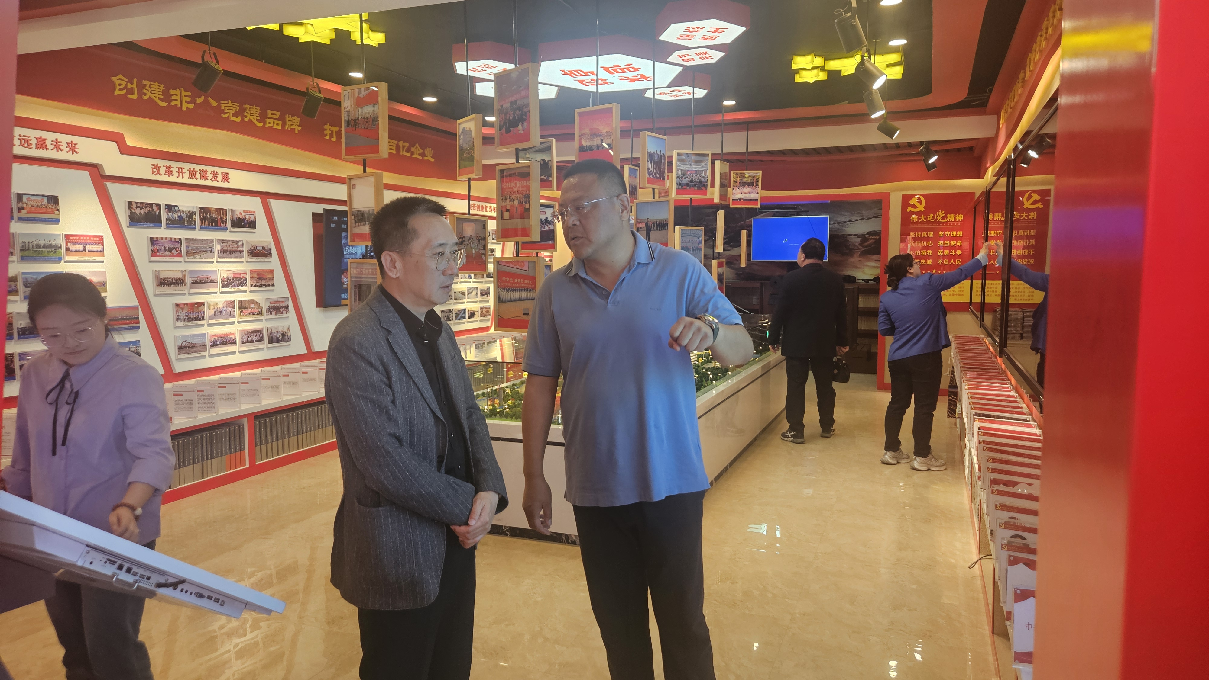 女人与公狍交酡女免费