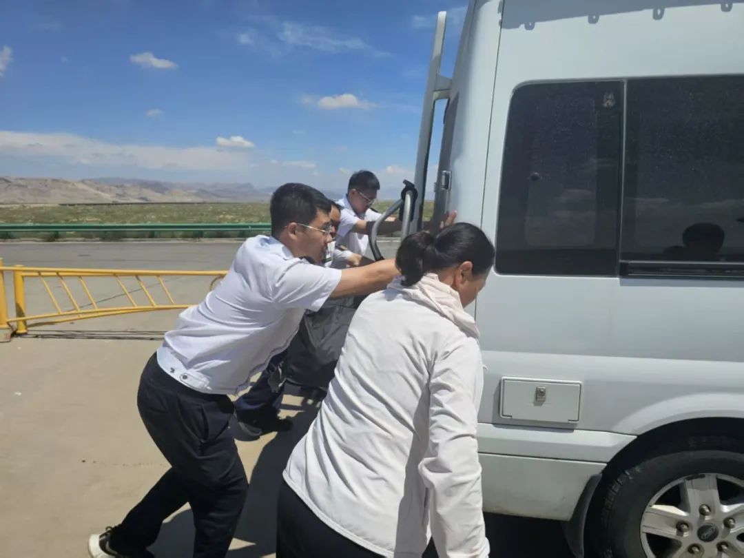 女人与公狍交酡女免费